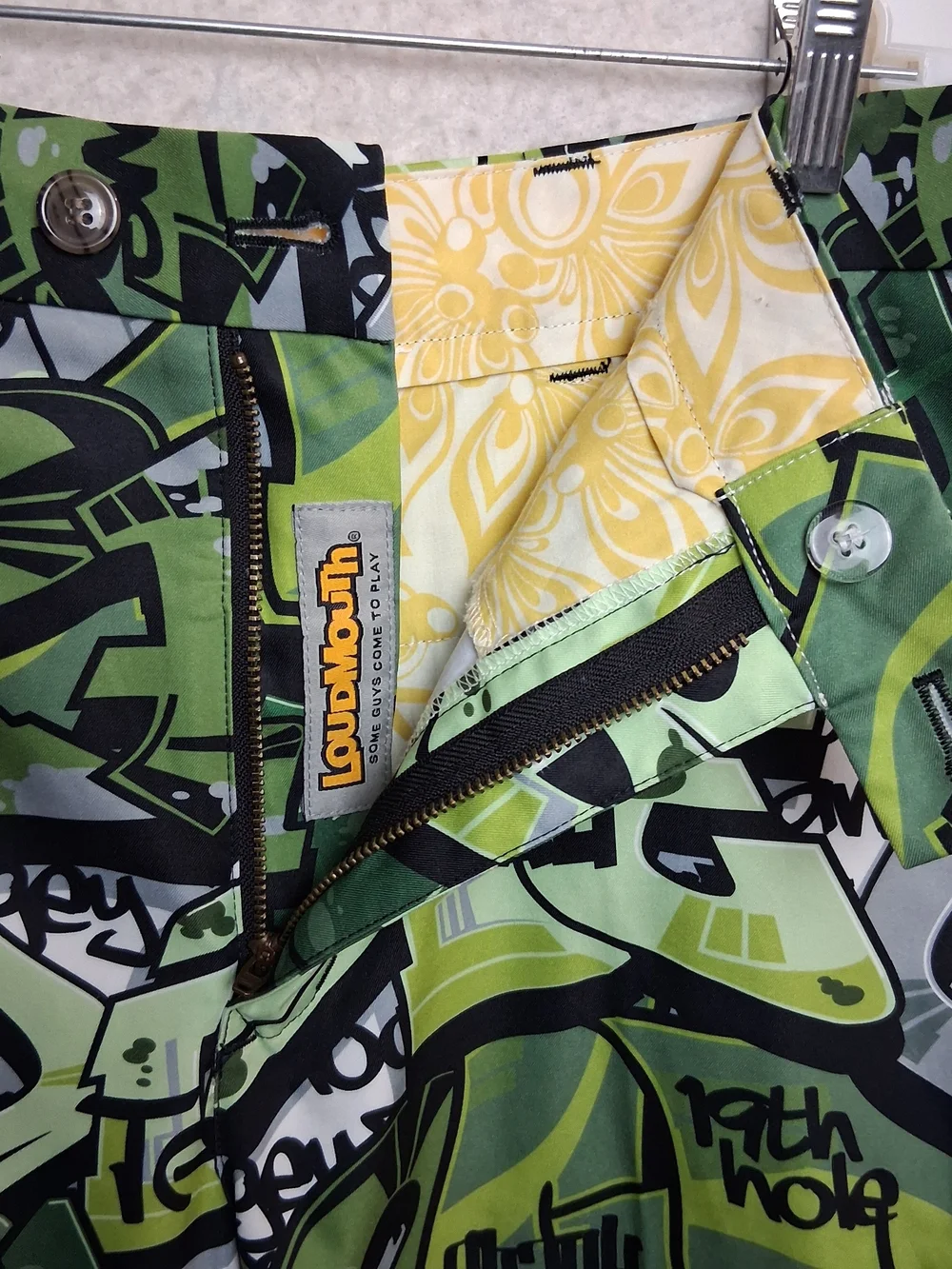 Loudmouth Mens 40 Waist Grafitti Abstract Streetwear Heritage Zip Up Golf Shorts